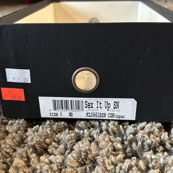 Kenneth Cole vintage 2003 Sex It Up Cognac snakeskin pointed toe ankle boots (8) - Picture 2 of 7